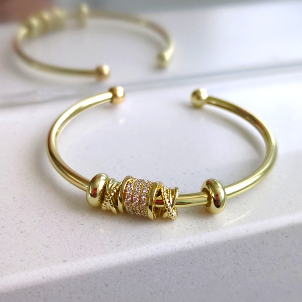 Cubic zirconia pandora style cuff bracelet